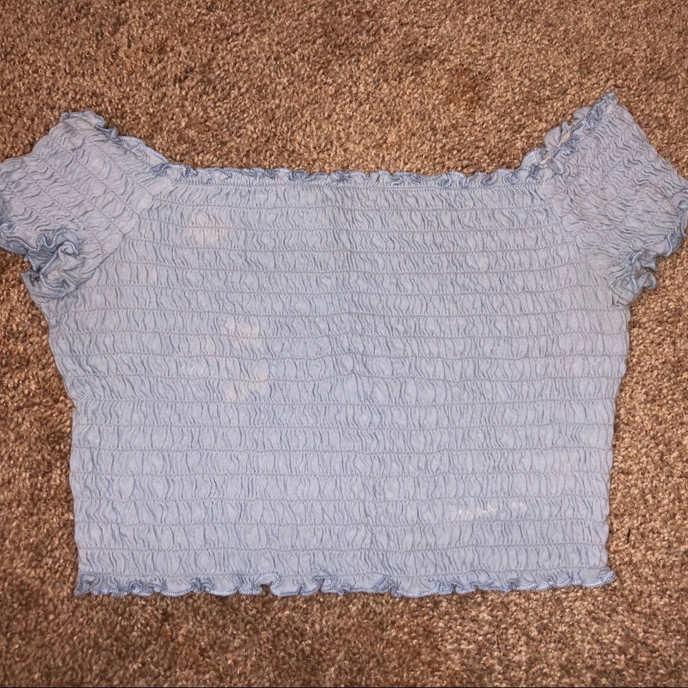 H&M LIGHT BLUE OFF THE SHOULDER CROP TOP